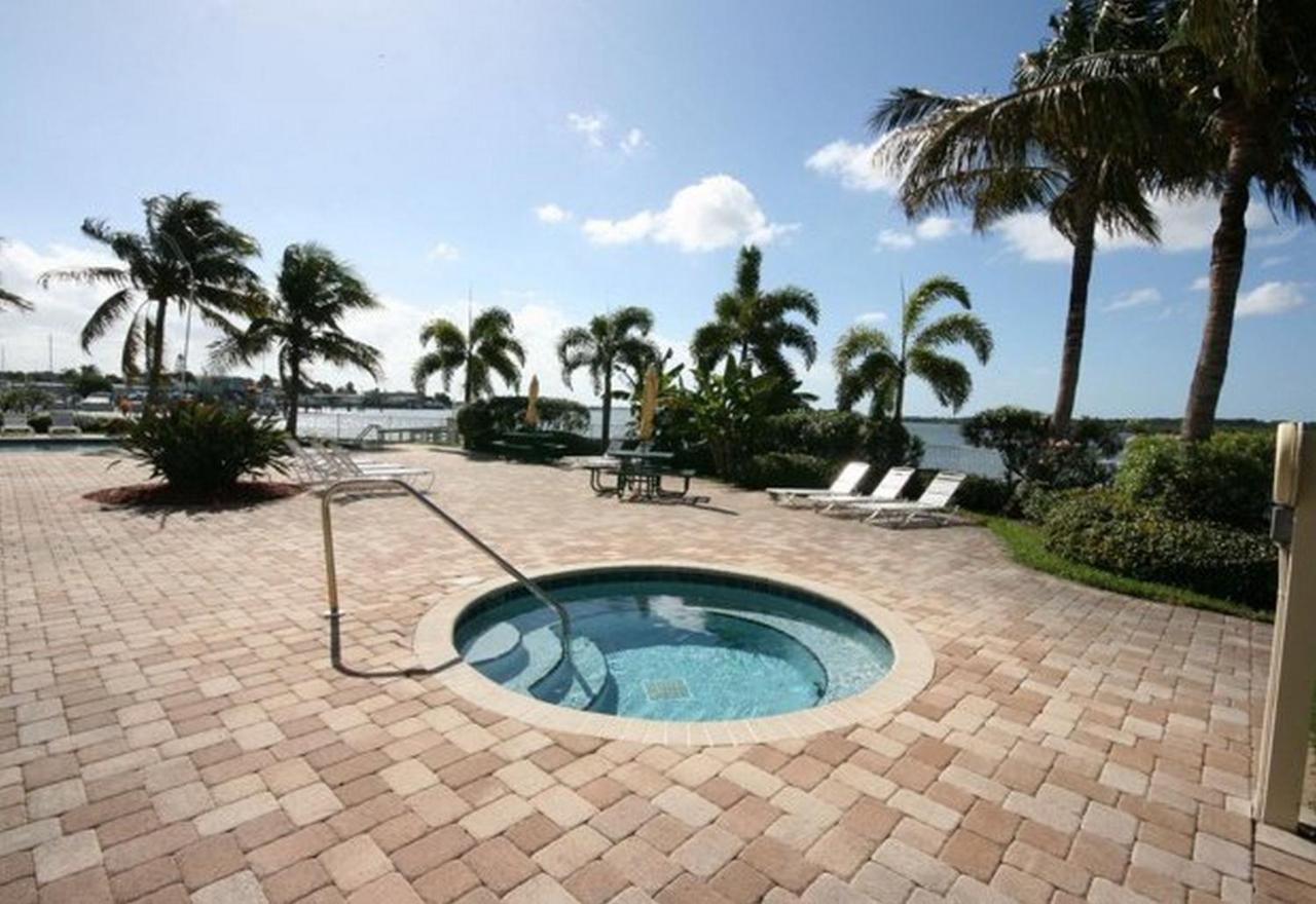 Boca Ciega Resort By Travel Resort Services セント・ピーターズバーグ エクステリア 写真